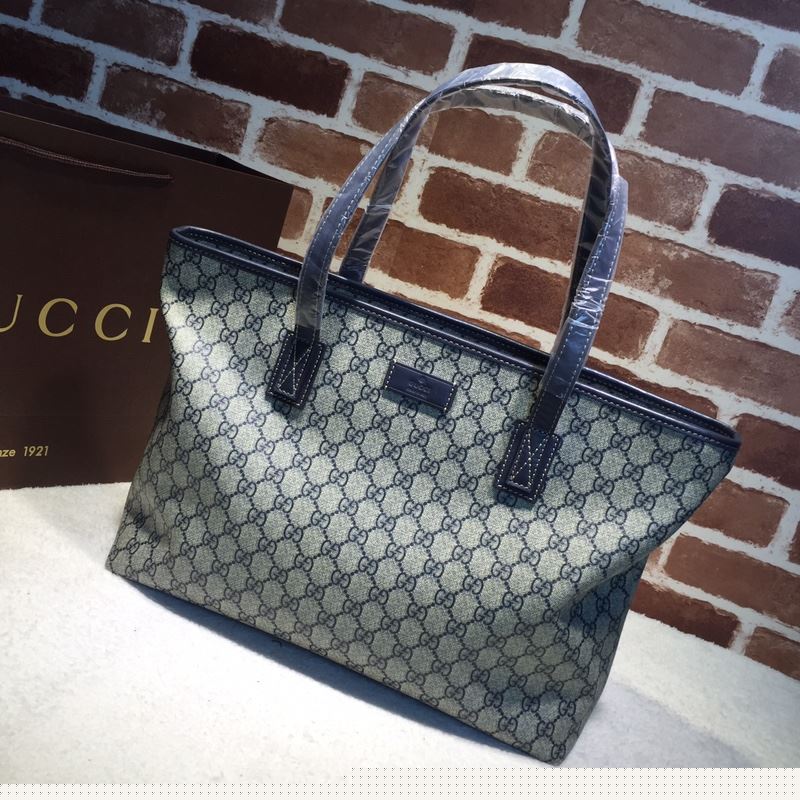 G*u*i shopping bags